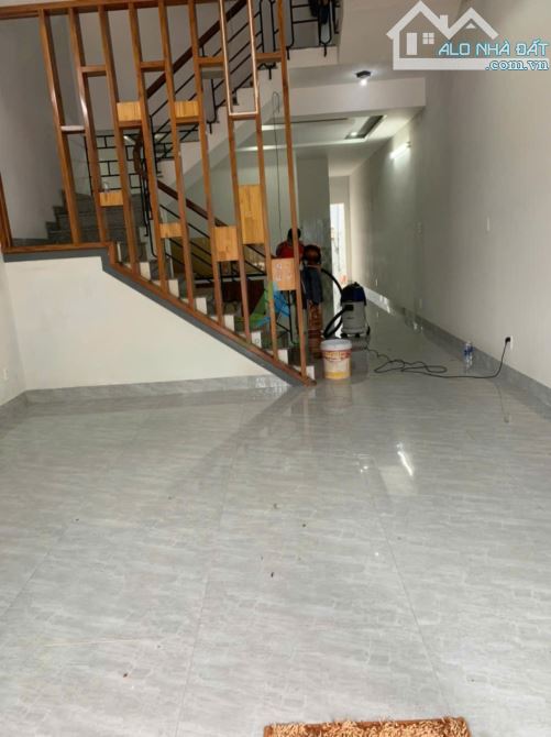 CHO THUÊ NHÀ NGUYÊN CĂN MẶT TIỀN 3 TẦNG TRƯƠNG QUANG GIAO - 85 M² - 4 PN - GIÁ 12 TRIỆU