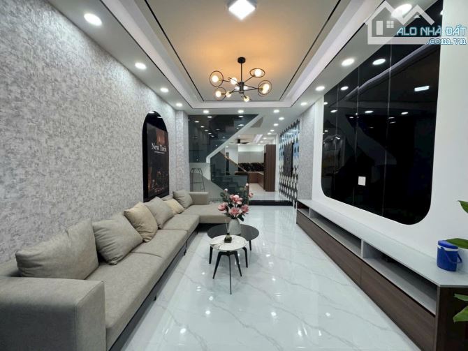 NHÀ HXH HUỲNH TẤN PHÁT Q7 DO KTS THIẾT KẾ - GẦN MT - 4x26M BTCT HOÀN CÔNG ĐỦ - CHỈ 7Tỷ9