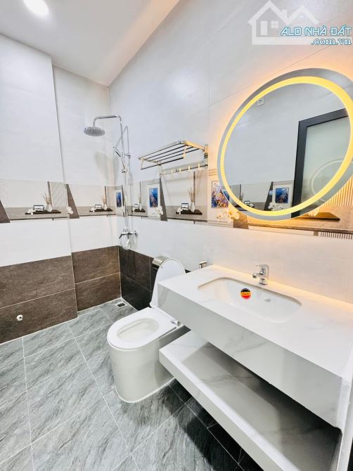 Cần bán căn nhà vừa mới hoàn thiện xong nằm tại phường Vĩnh Hải. - 11