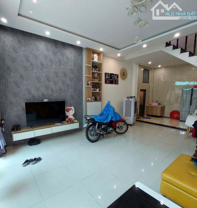 BÁN NHÀ 2 TẦNG, 52M2, KIỆT NGUYỄN HOÀNG, THANH KHÊ, ĐÀ NẴNG - GIÁ 3 TỶ 350 - 1