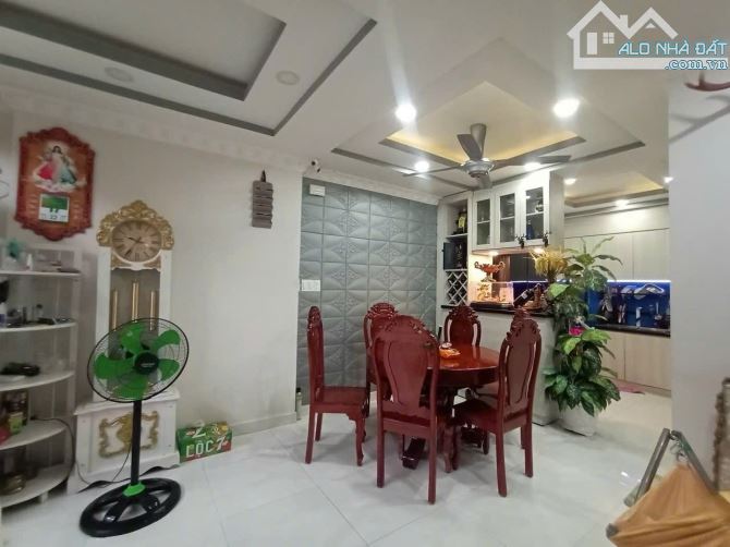 Bán nhà mặt phố Linh Xuân, Thủ Đức, 156m², 11.6 tỷ, sổ đỏ - 1