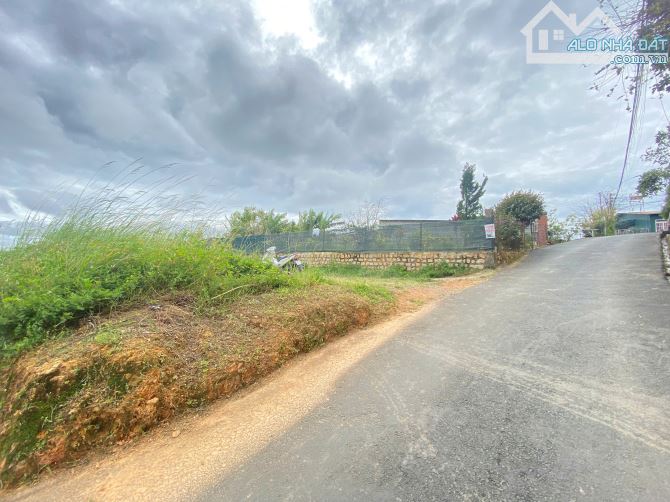 Bán Gấp Đất Xây Dựng Đường Nhựa Khe Sanh View Thông Điện Gió Cách Hồ Xuân Hương Chỉ 2km - 1