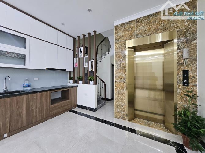 Tôi bán nhà Trần Nguyên Đán Thang Máy oto tránh DT 75M 6T nhỉnh 15 tỷ - 1