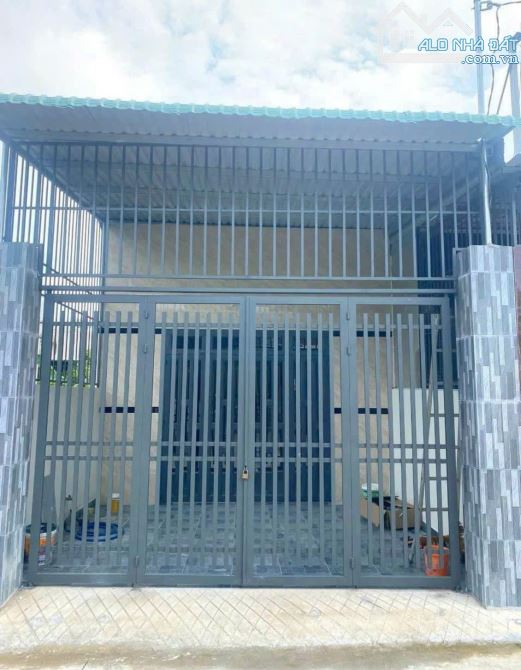 Nhanh tay bà con ơi, chủ ngộp bán căn nhà cấp 4 ở Thới Tam Thôn, Hóc Môn, 82m2, 850trieu, - 1