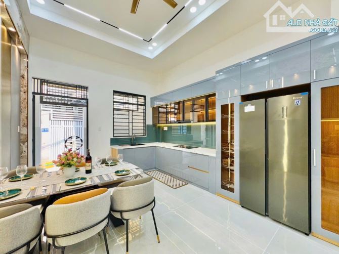 Bán nhà Cao Thắng Quận 10 Hẻm ô Tô, (4x13.4) 4 tầng chỉ 5.6 tỷ - 1