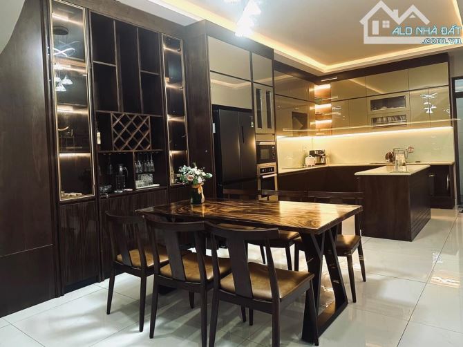 ĐÓN TẾT! Bán Nhà 4 Tầng Cực Đẹp Hai Bà Trưng, Q1, 58m2, 8.5 Tỷ - 1