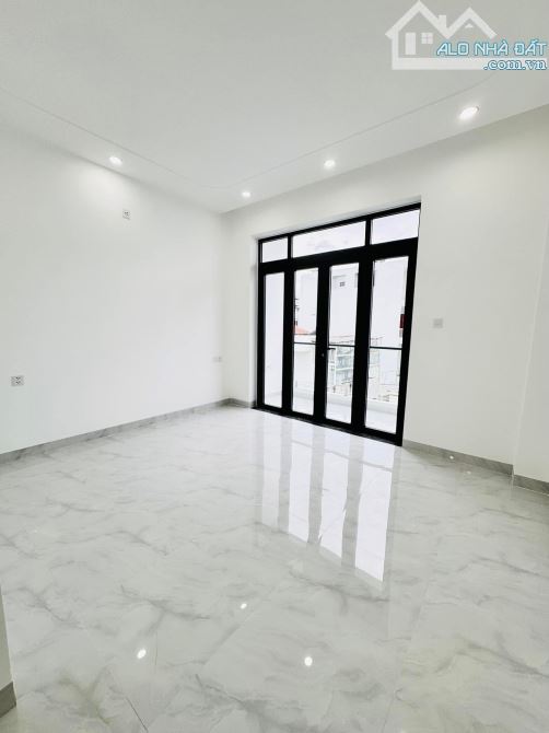 Cần bán căn nhà vừa mới hoàn thiện xong nằm tại phường Vĩnh Hải. - 18