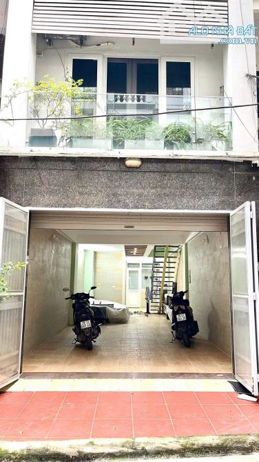 PHÂN LÔ PHÙNG CHÍ KIÊN, 65M2, 5 TẦNG, MT 4M, THANG MÁY, GARA Ô TÔ, NGÕ 2 Ô TÔ TRÁNH - 2