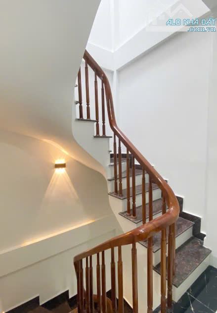 NHÀ SÁT ĐH CÔNG NGHIỆP_6TX44M2, CCMN 9 PHÒNG, NGÕ NÔNG, SÁT Ô TÔ - 2