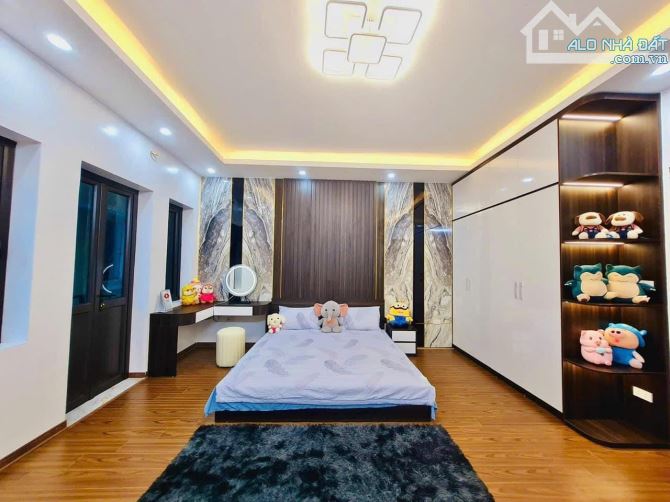 Nhỉnh 7 tỷ, nhà VIP Nguyễn An Ninh, lô góc, đẹp, 40m oto, kinh doanh, ngõ thông, 37m2*4T - 2