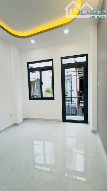 Nhà mới đẹp, hẻm xe hơi thông tứ tung, Trịnh Đình Trọng, 2 tầng 21m2 giá chỉ nhỉnh 3 tỷ - 2