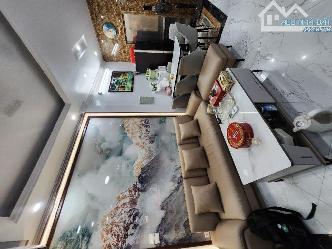 NGÕ TO NHƯ PHỐ, NGÁCH RỘNG NÔNG. PHỐ HOÀNG HOA THÁM DT 36M2 - 2