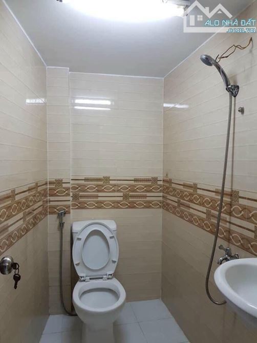 Nhà mới Nguyên Văn Đừng, Trệt 2 Lầu, 4PN 4WC, 3.3x16m, 12 Triệu - 3