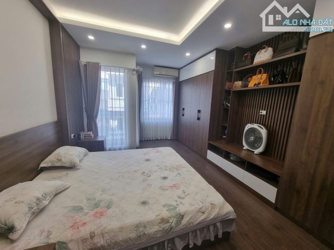BÁN NHÀ CHIẾN THẮNG VĂN QUÁN HÀ ĐÔNG, PHÂN LÔ OTO TRÁNH KINH DOANH, 5TẦNG MT4M; GIÁ 13.XTỶ - 3