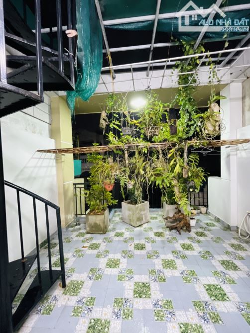 Bán nhà HXH Cao Thắng Quận 10, 4x13.6m - 3 tầng chỉ 5.4 tỷ. - 3