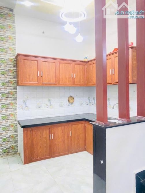 35M2 - 2 Tầng BTCT - Nở Hậu Tài Lộc - Đường 3M Thông - 3