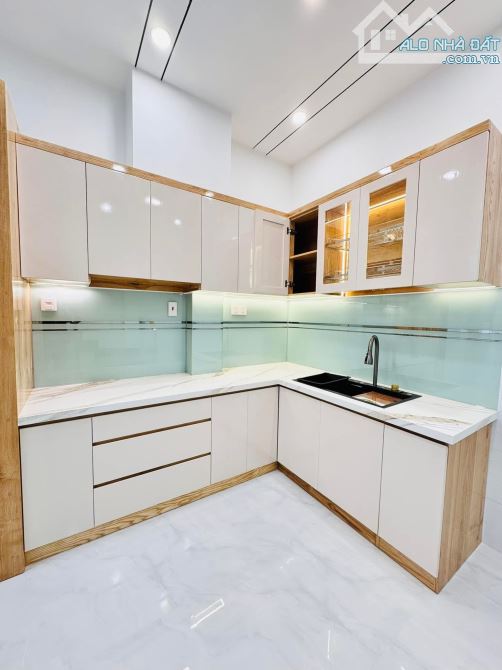Cần bán căn nhà vừa mới hoàn thiện xong nằm tại phường Vĩnh Hải. - 4