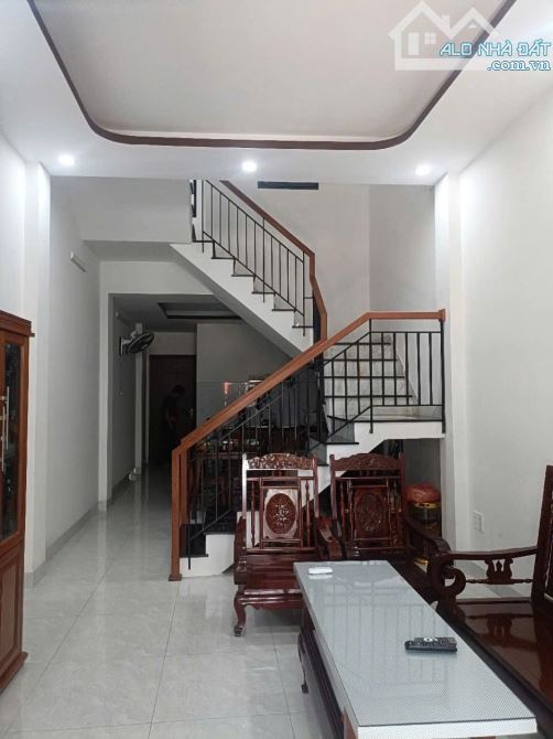 Hàng Hiếm! Khu Du Lịch Sơn Trà - Nhà 2 tầng kiệt Ôtô đỗ cửa - Gần 80m2 - Giá chỉ có : 4.5 - 4