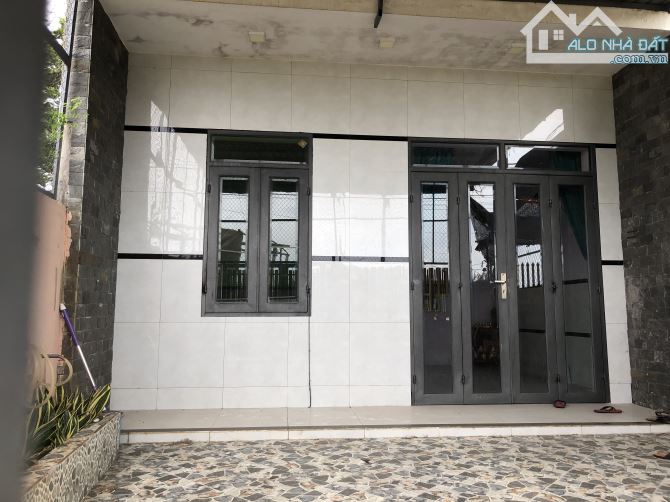 PHƯỚC Hội ,Đất Đỏ,  180m2, 10x18-40 thổ cư, tặng 2 căn nhà, cách ven biển 30m, giá 1tyx - 4