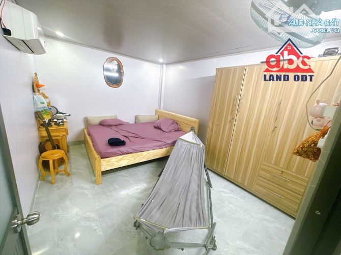 Sc226 **BÁN NHÀ GÁC LỬNG GIÁ RẺ - CHỈ 820 TRIỆU!!** 🏡 **Thông tin căn nhà:** - **Giá:** 8 - 5