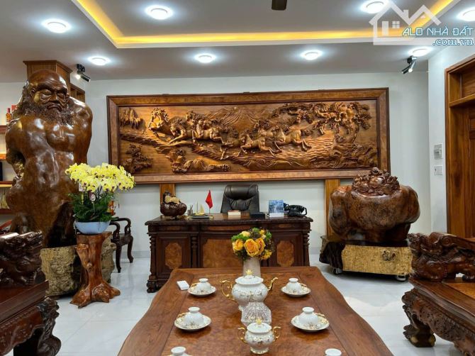 Cần Bán nhanh biệt thự Vĩnh Điềm Trung B, Nha Trang xây thành 2 căn riêng biệt ,Ngang14m - 5