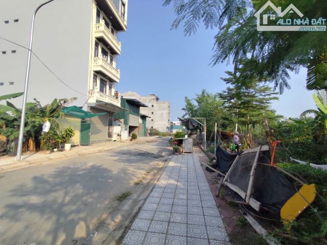 BÁN LÔ GÓC KHE THOÁNG 84M2 VIEW VƯỜN HOA - 6