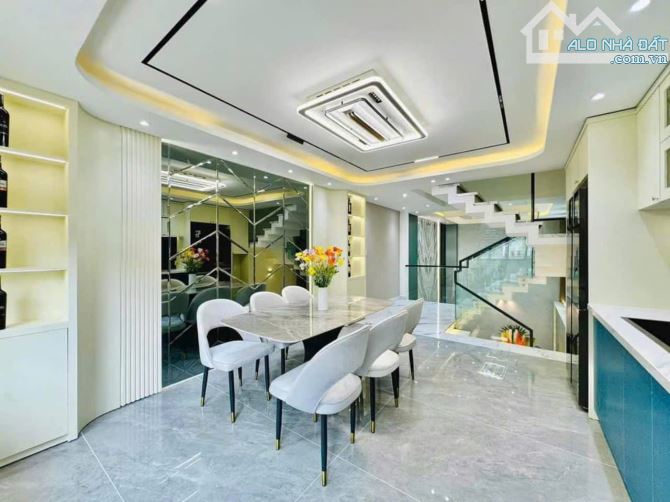 Nhà Nguyên Căn Full Nội Thất🆘Nguyễn Văn Lượng P 10🆘4x16m 4 Lầu 5pn 5wc🆘25 Triệu - 7