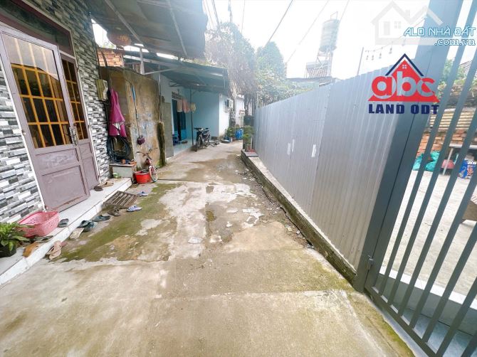 Sc226 **BÁN NHÀ GÁC LỬNG GIÁ RẺ - CHỈ 820 TRIỆU!!** 🏡 **Thông tin căn nhà:** - **Giá:** 8 - 8