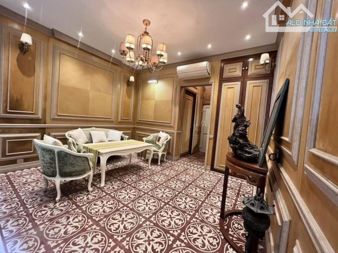 Bán nhà Ngọc Hà Ba Đình, lô góc, view hồ, ô tô, kd, 116m2x5T, mt 7m, 30 tỷ