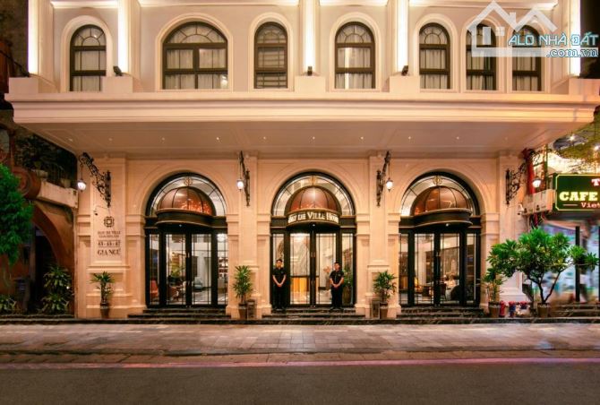 Cần bán Khách sạn 5 Sao Mặt phố Gia Ngư, Hoàn Kiếm DT: 490m² x 11T x MT: 16,4m.
