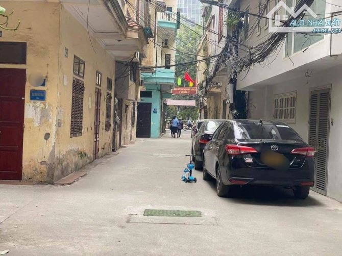 Chuyển công tác, gia đình cần b.án căn nhà PLCB cạnh HV An Ninh