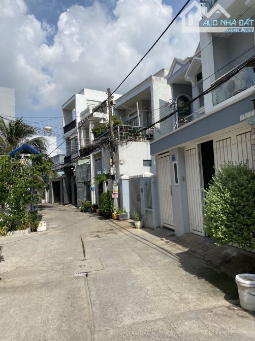 Bán Nhà 3 Tầng Gần Lê Văn Thịnh, Cát Lái , Quận 02, DT 55m2 ( 4 x 14 ),Hẻm Xe Hơi Thông