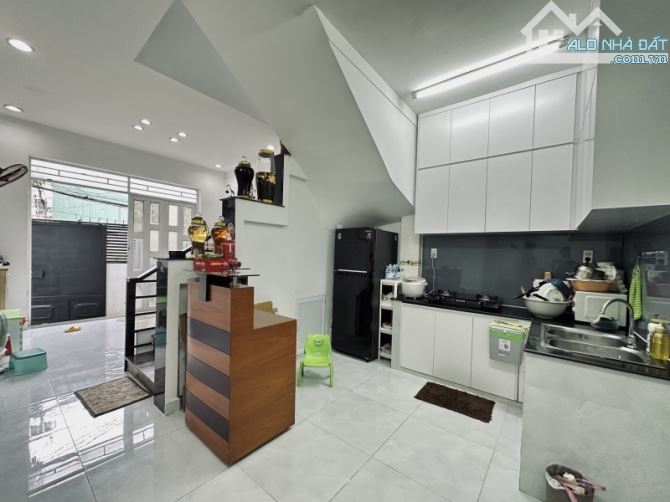 🚘 BÁN NHÀ HẺM XE HƠI – HOÀNG HOA THÁM, P6, BÌNH THẠNH – 50M²