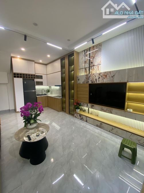 Hiếm - bán nhà đẹp ngõ thông, 5m ra ô tô đường Lê Trọng Tấn, Thanh Xuân