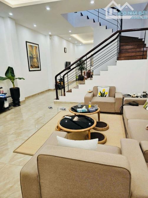 NHÀ PHÂN LÔ 79M2*4T LƯƠNG KHÁNH THIỆN NGÕ Ô TÔ, GARA, ĐẸP LONG LANH
