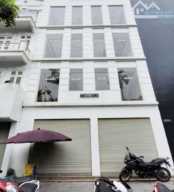 Bán Nhà Mặt Phố Trung Phụng, Đống Đa DT 135m2 x 8T MT:6m. Giá siêu rẻ.