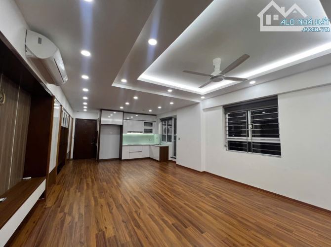 Bán căn hộ CTM 139 Cầu Giấy 118m2 3PN 2VS 7,99tỷ Full nội thất