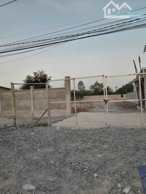 2670m2 đất mặt tiền tỉnh lộ 824 giá 23 tỷ - 1