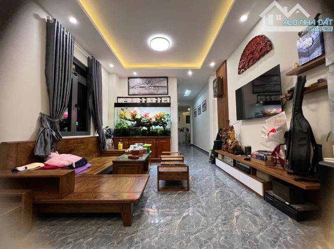 Nhà Hẻm 5m Đường Thông Thiên Học. P2. 98m2. 5 Tầng. 6PN. View Thoáng. Giá 10,3 Tỷ TL - 1
