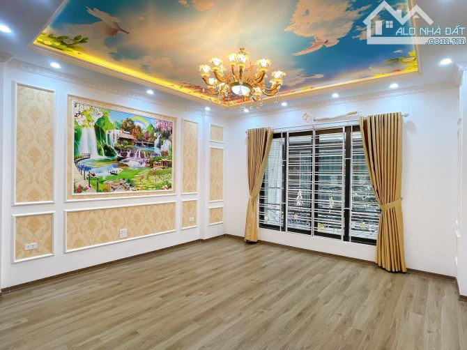 BÁN NHÀ ĐÀO TẤN - BA ĐÌNH 40M2*4.5M*6T  NHÀ MỚI THANG MÁY, GIÁ 8 TỶ, GẦN MẶT PHỐ GẦN OTO - 1