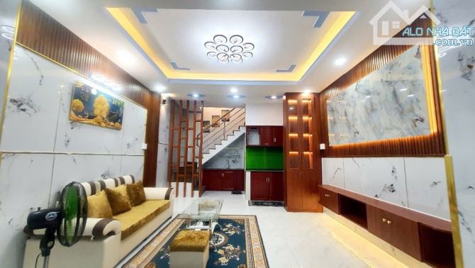 gần parc mall ,quận 8 ,2 tầng, 4,3m x8m ,hẻm ba gác ,nhỉnh 3,x tỷ - 1