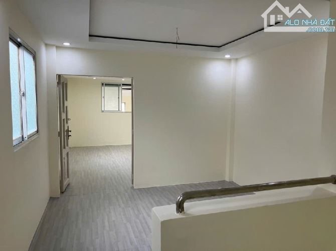 LÔ GÓC MẶT TIỀN ĐƯỜNG RẠCH CÁT 60M2 ( P15-Q8), 60M2, KHU DÂN CƯ ĐÔNG ĐÚC, NHINH 4 TY - 1