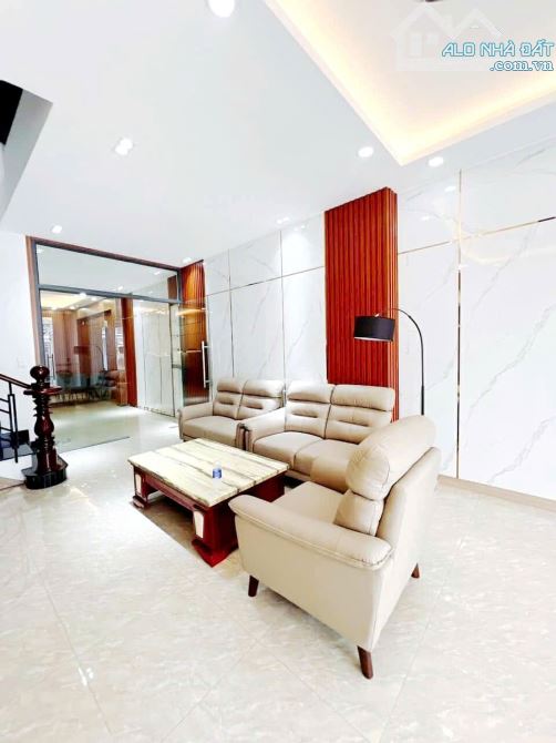 Bán nhà HXH Huỳnh Tấn Phát - chỉ 50m ra Huỳnh Tấn Phát - Quận 7 - 98m2 - nhỉnh 9.x tỷ TL. - 1
