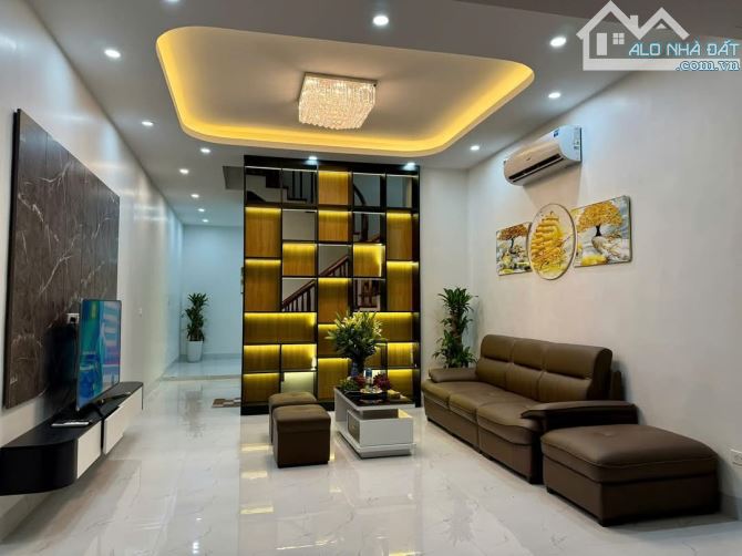 Bán nhà phân lô Vip Nguyễn Ngọc Nại, gần phố, nội thất sang xịn, 56m2, 4T, mt 4.5m - 1