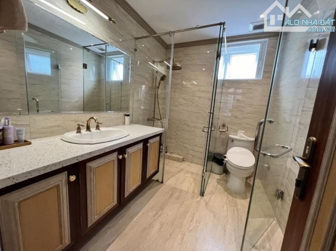 Bán nhà Ngọc Hà Ba Đình, lô góc, view hồ, ô tô, kd, 116m2x5T, mt 7m, 30 tỷ - 2