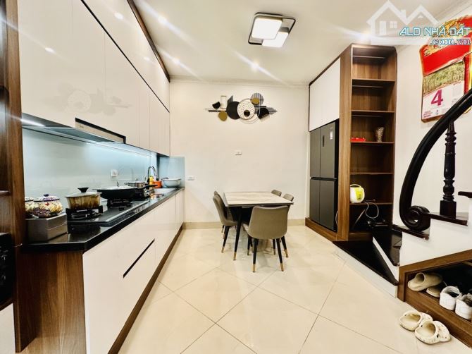 Phân Lô - 2 Thoáng  - Nhà Đẹp, phố Tưong Mai, dt: 53m, mt: 3,5m, 6 tầng. - 2