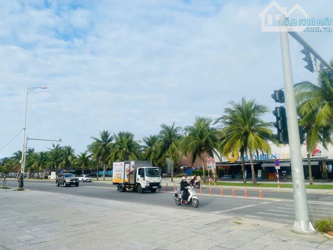 Bán nhà Nguyễn Hữu Cầu diện tích lớn, đường thông thẳng ra Trường Sa - 2