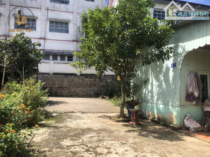 BÁN KHU ĐẤT LỚN XÂY DỰNG VILLA NGHỈ DƯỠNG HUYỆN LẠC DƯƠNG - 11 TỶ - 2