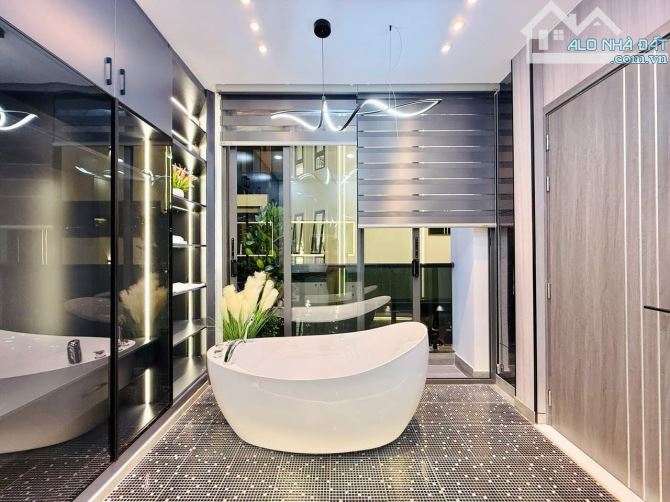 Bán nhà HXH 6 tầng TM DTSD360M2 ngang 4m, Hẻm 8M Lê Văn Thọ gần Cv Làng Hoa chỉ 14.2 tỷ - 3