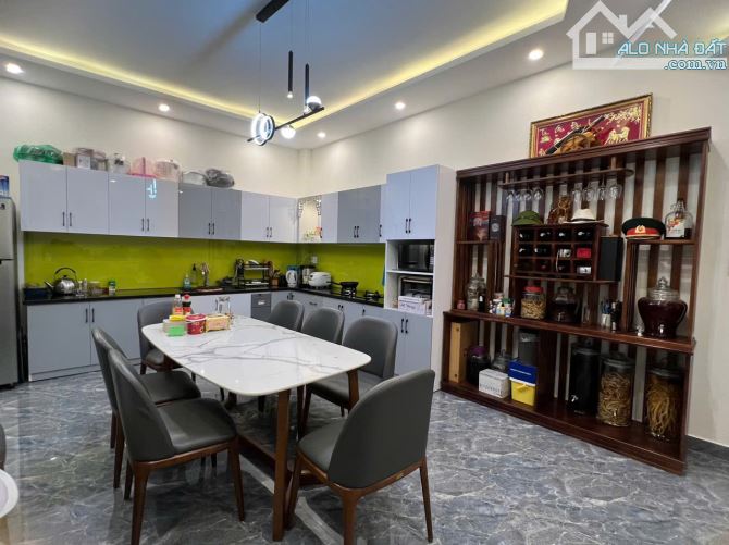 Nhà Hẻm 5m Đường Thông Thiên Học. P2. 98m2. 5 Tầng. 6PN. View Thoáng. Giá 10,3 Tỷ TL - 3